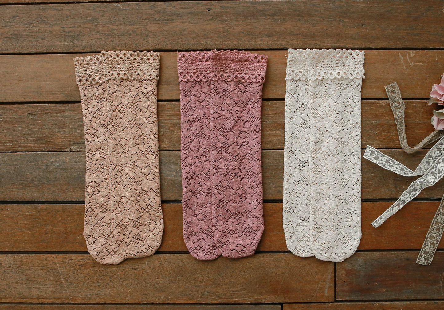 Jay Lace Kneesocks