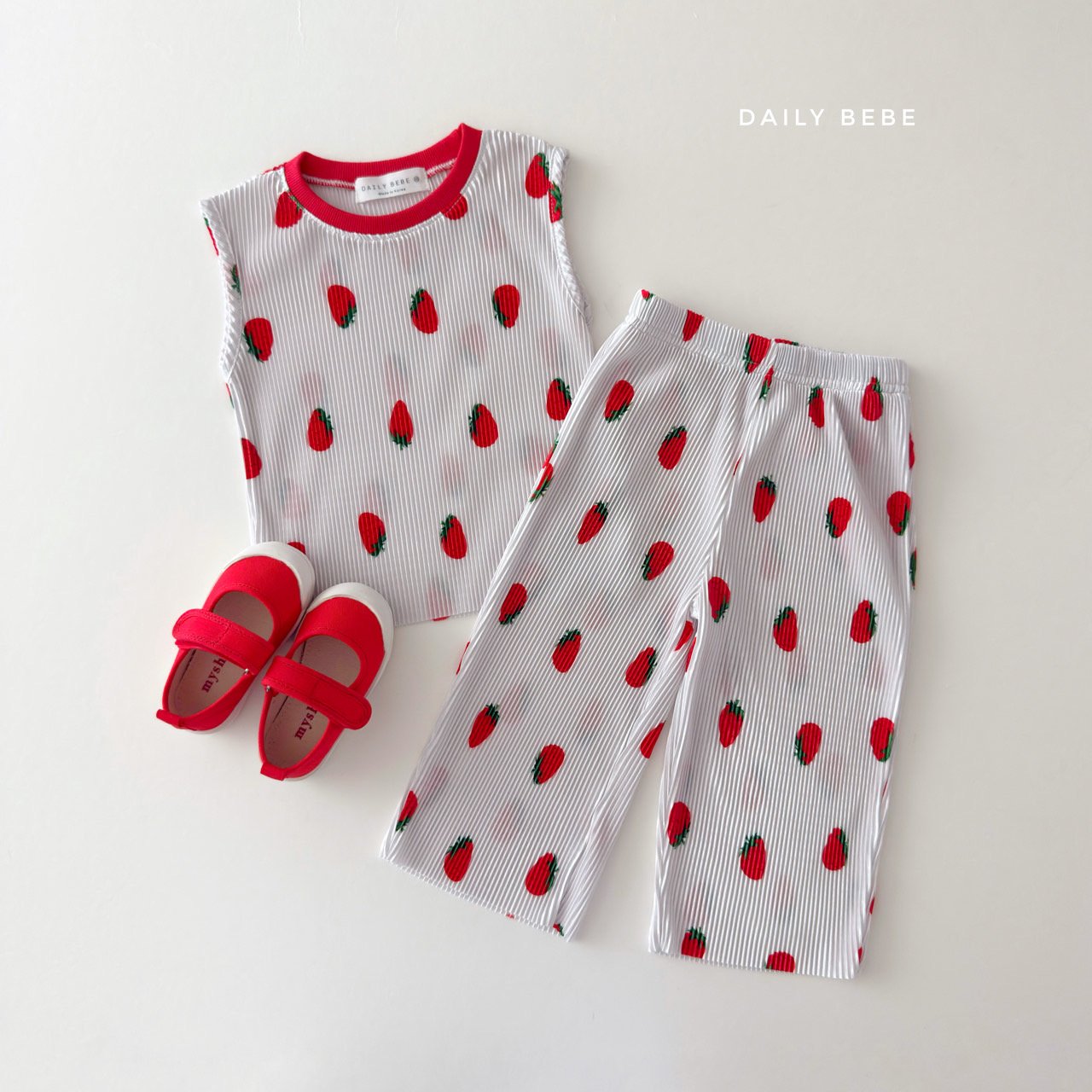 [Preorder] Contrast Pleated Set