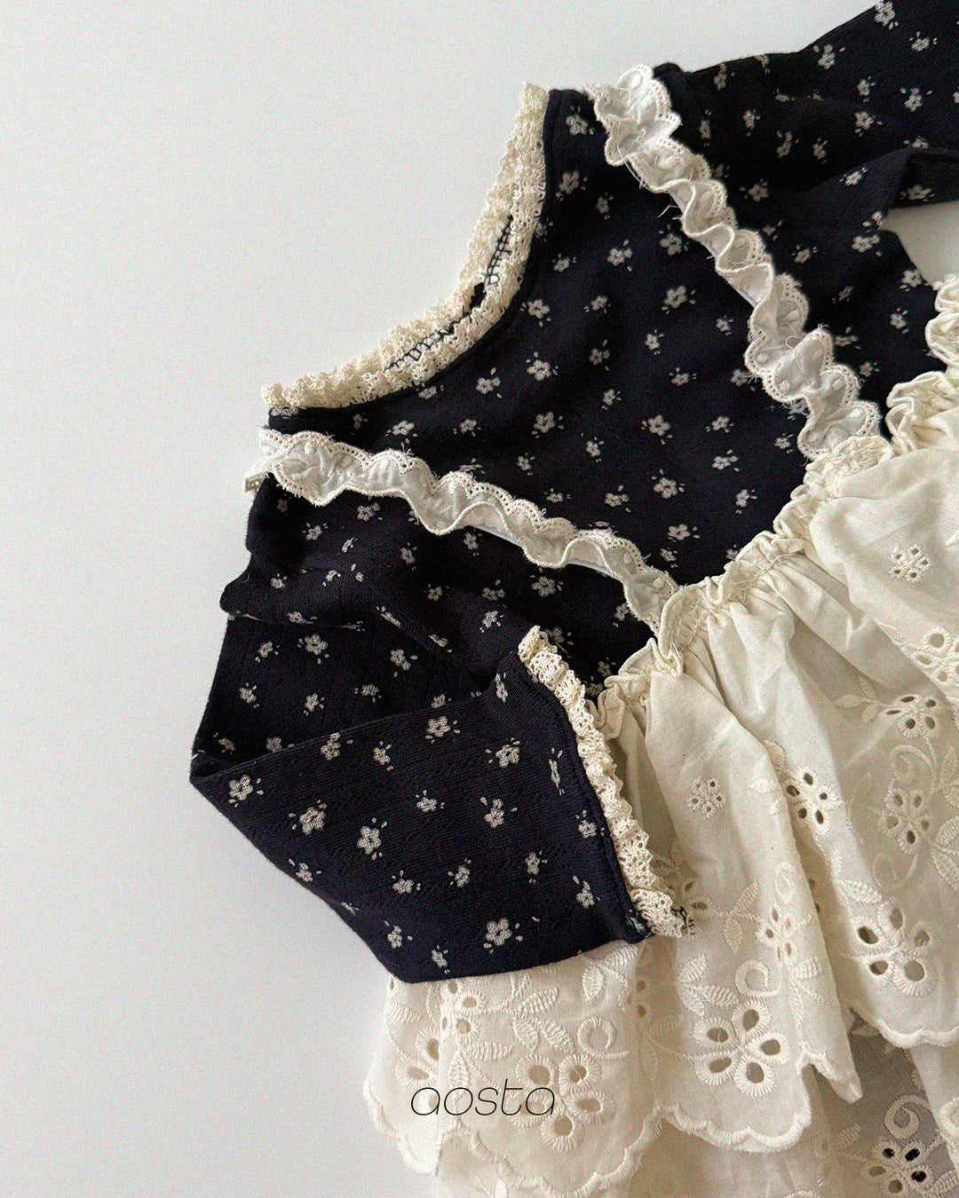 [Preorder] Camellia Tee