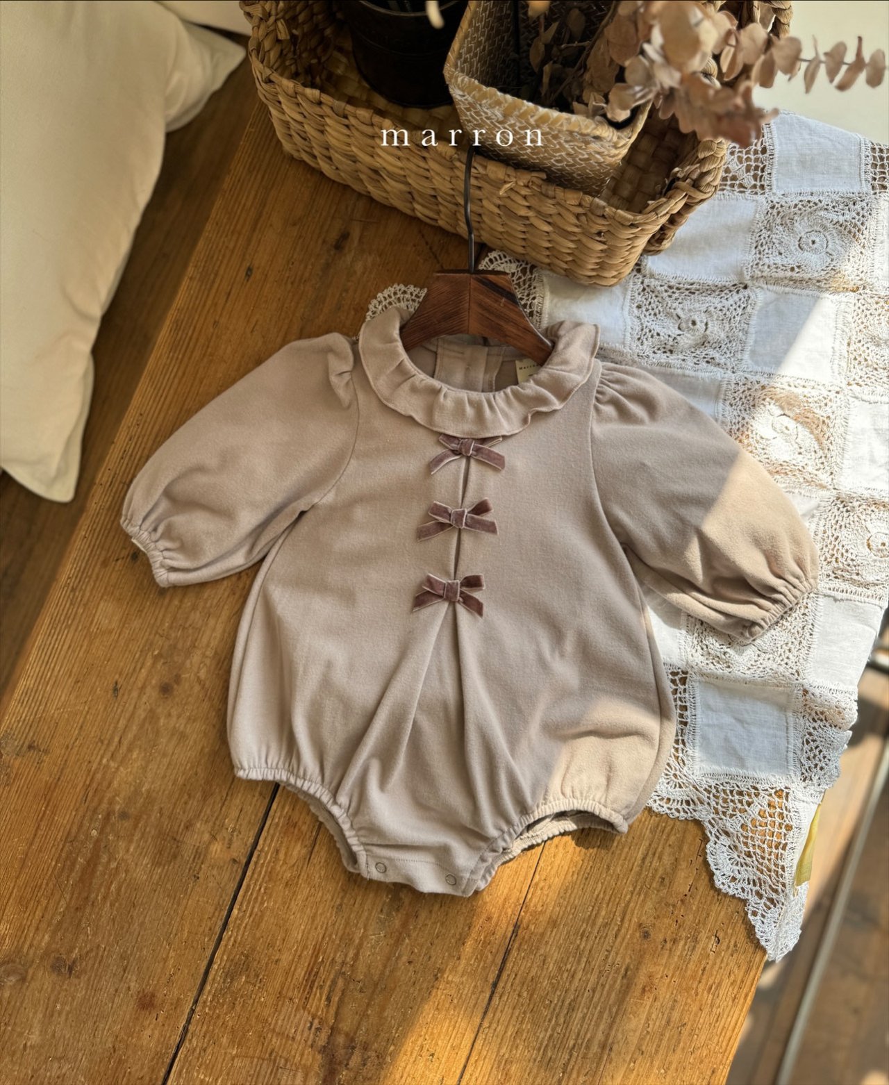 [Preorder] Ribbon Frill Bodysuit / Tee