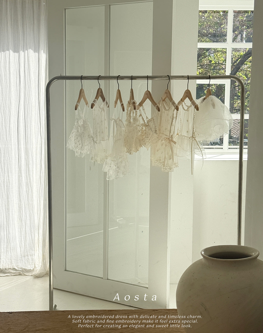 [Preorder] Lace Simple Vest