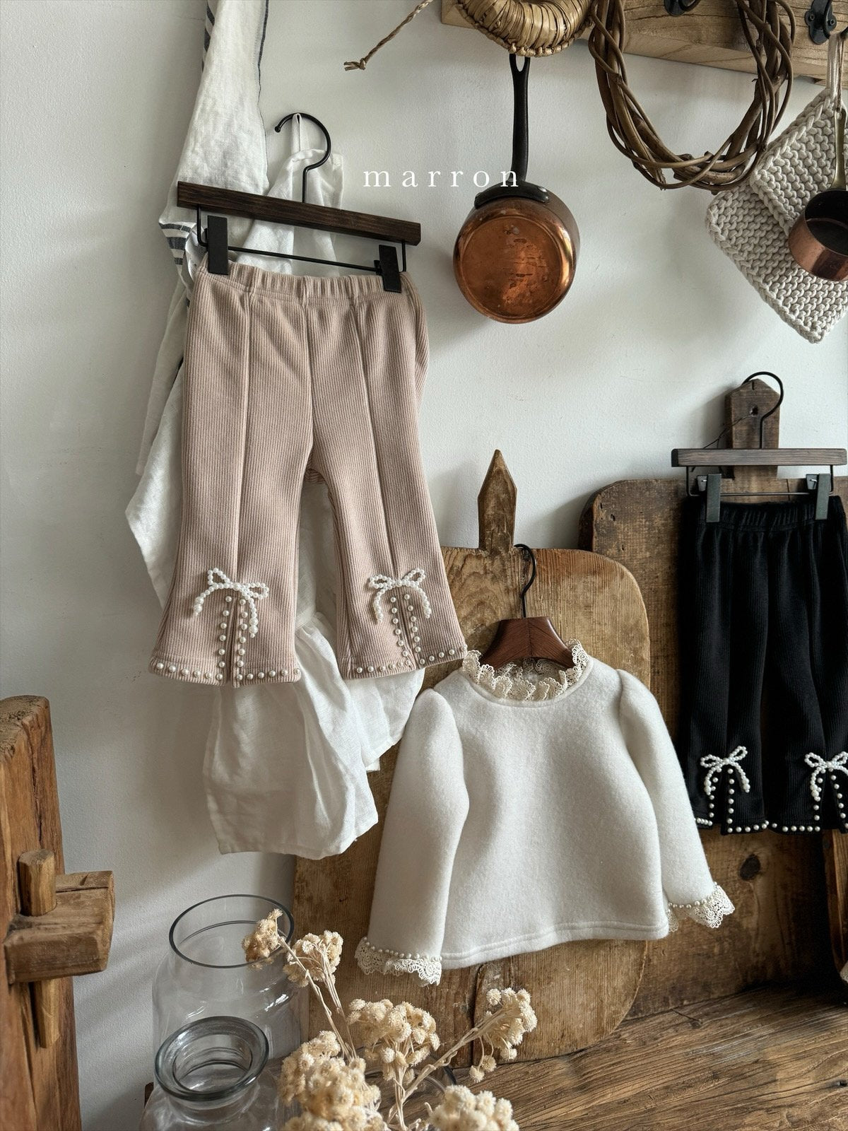 [Preorder] Faux Pearl Ribbon Pants