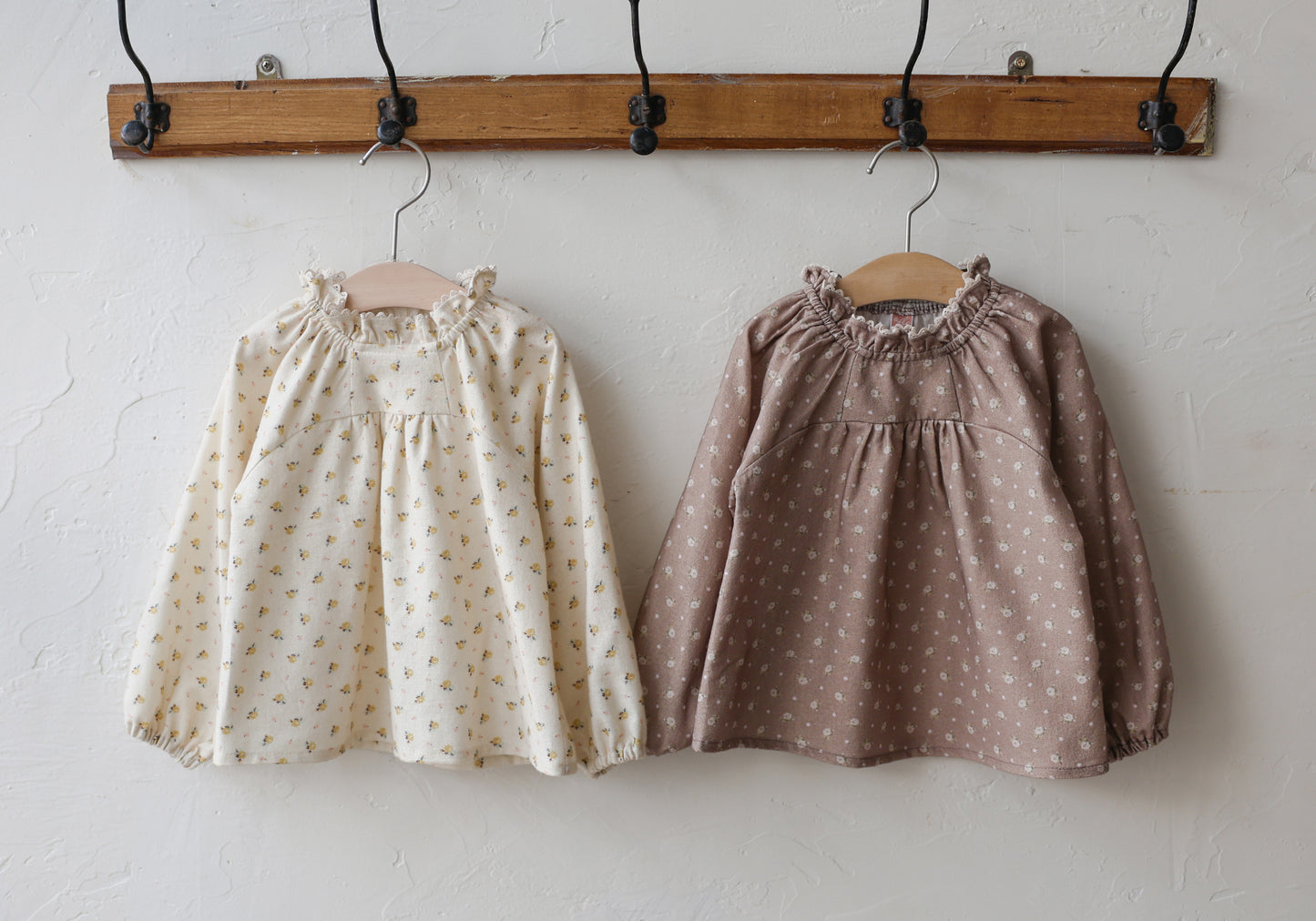 [Preorder] Daisy Blouse (2 colors)