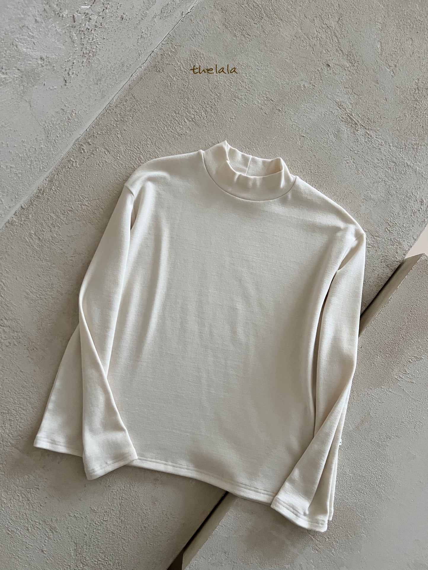 [Preorder] Winter Mockneck Tee (Kid/Mom)