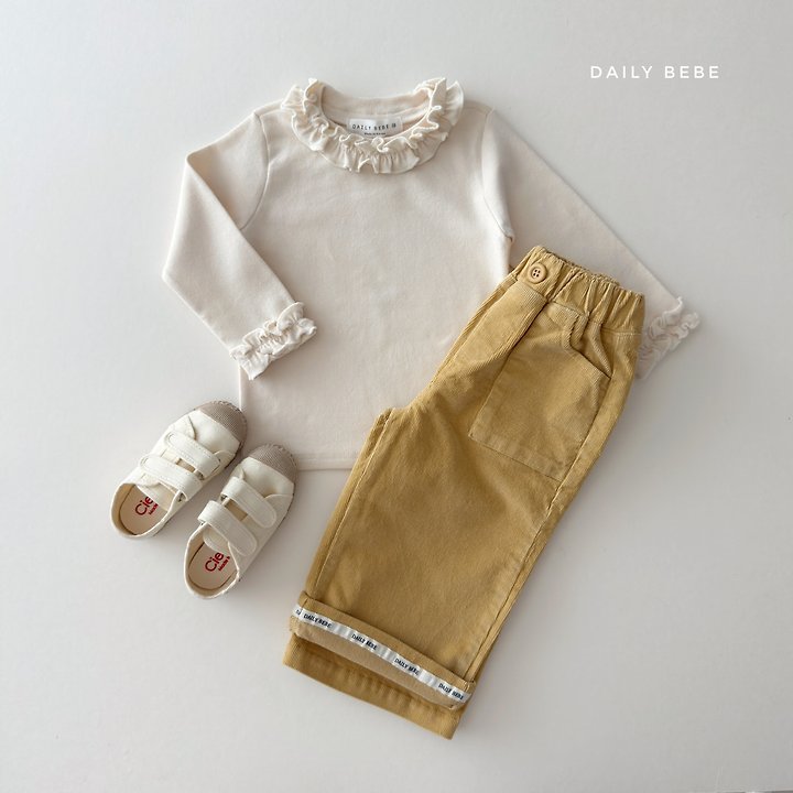 [Preorder] Delicate Tee