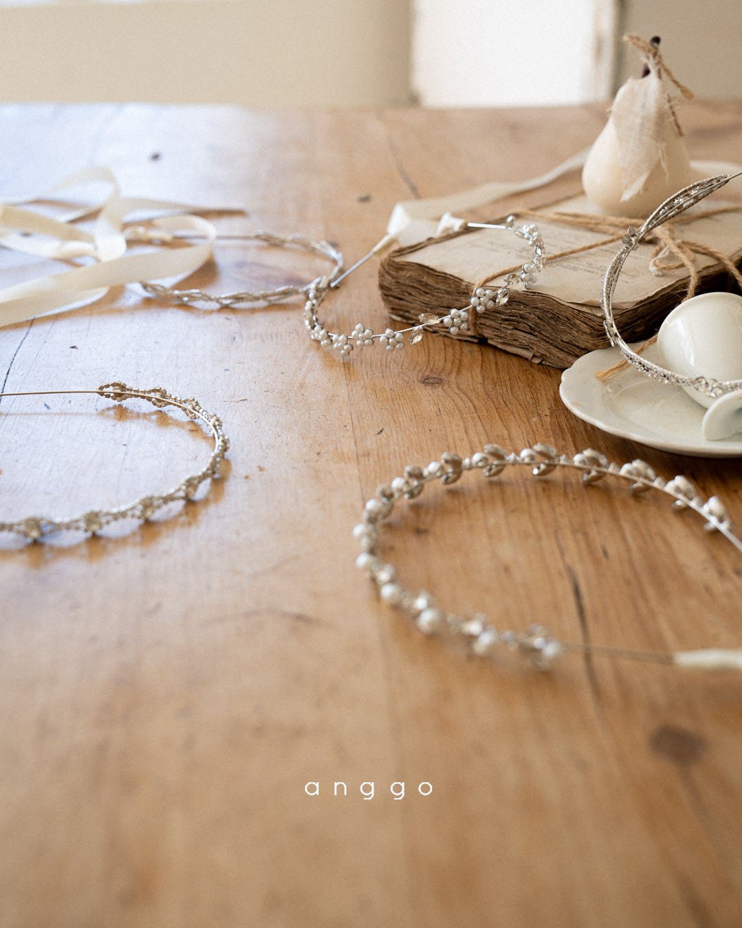 Anggo Hairband Tie
