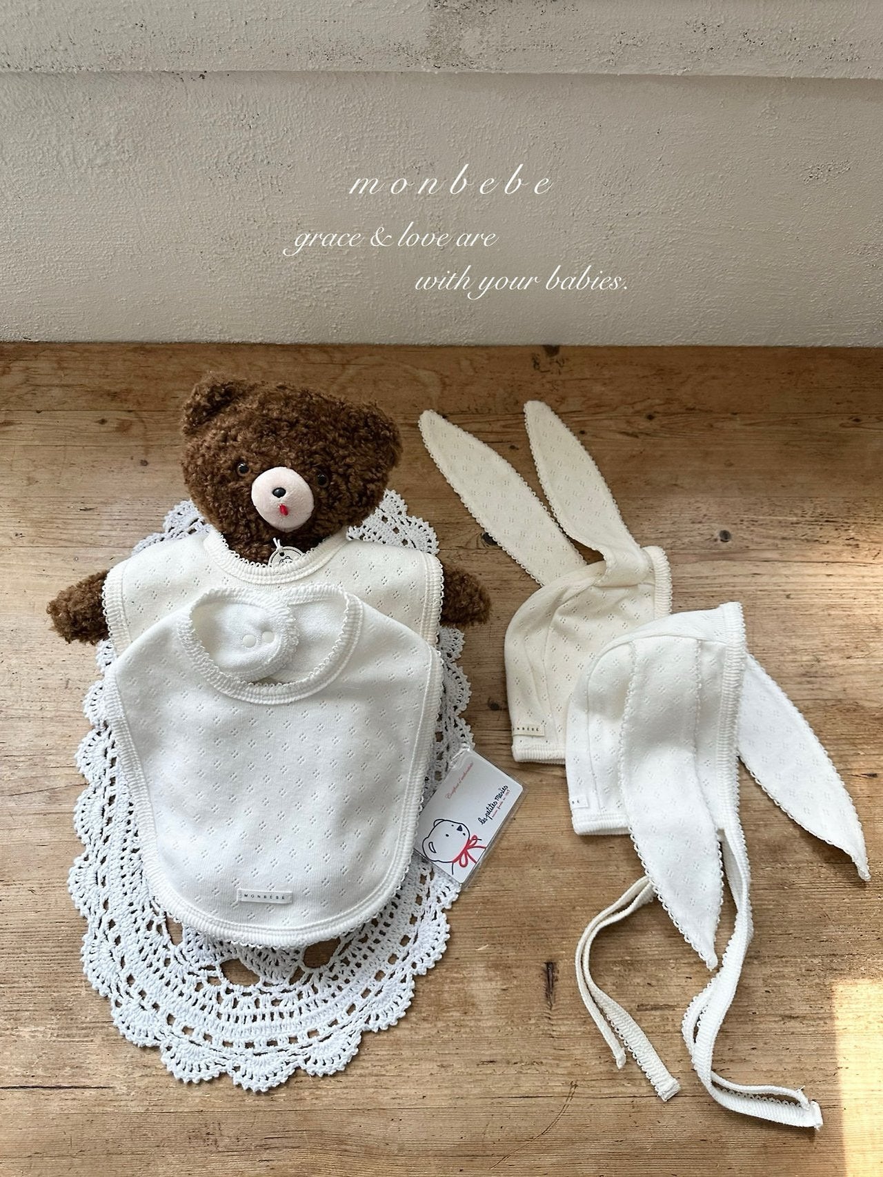 [Preorder] Premium Jacquard Eyelet Cotton Bib