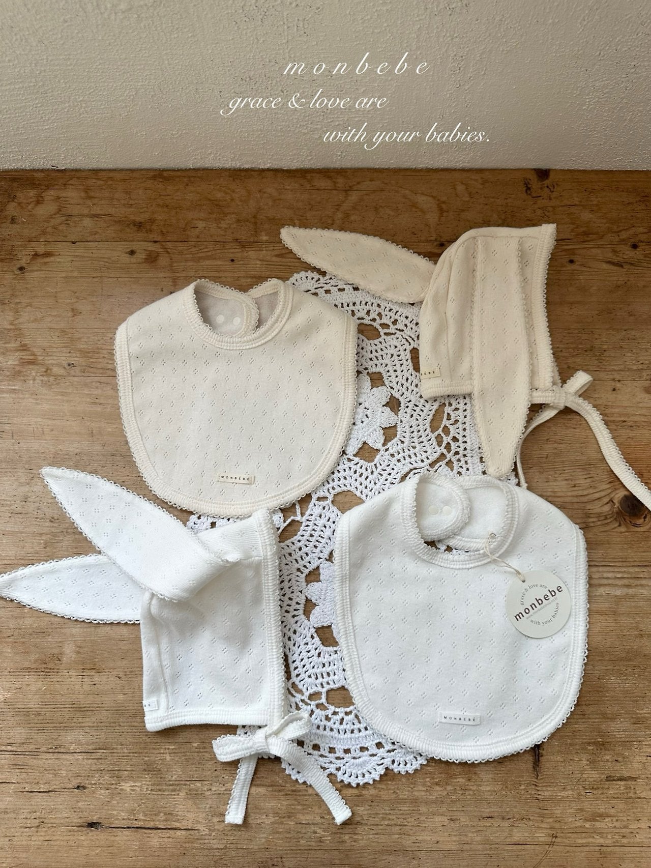 [Preorder] Premium Jacquard Eyelet Cotton Bib