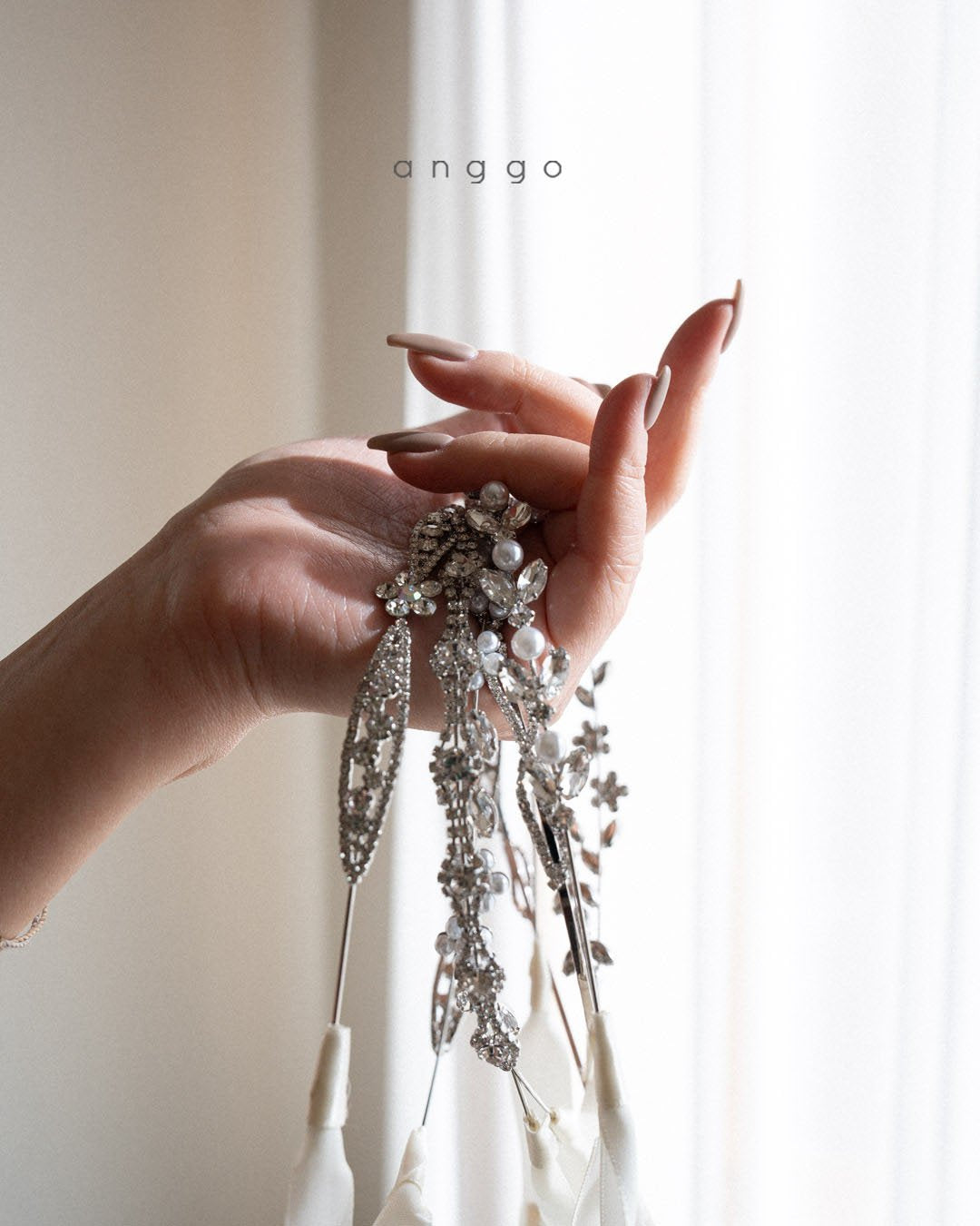 Anggo Hairband Tie