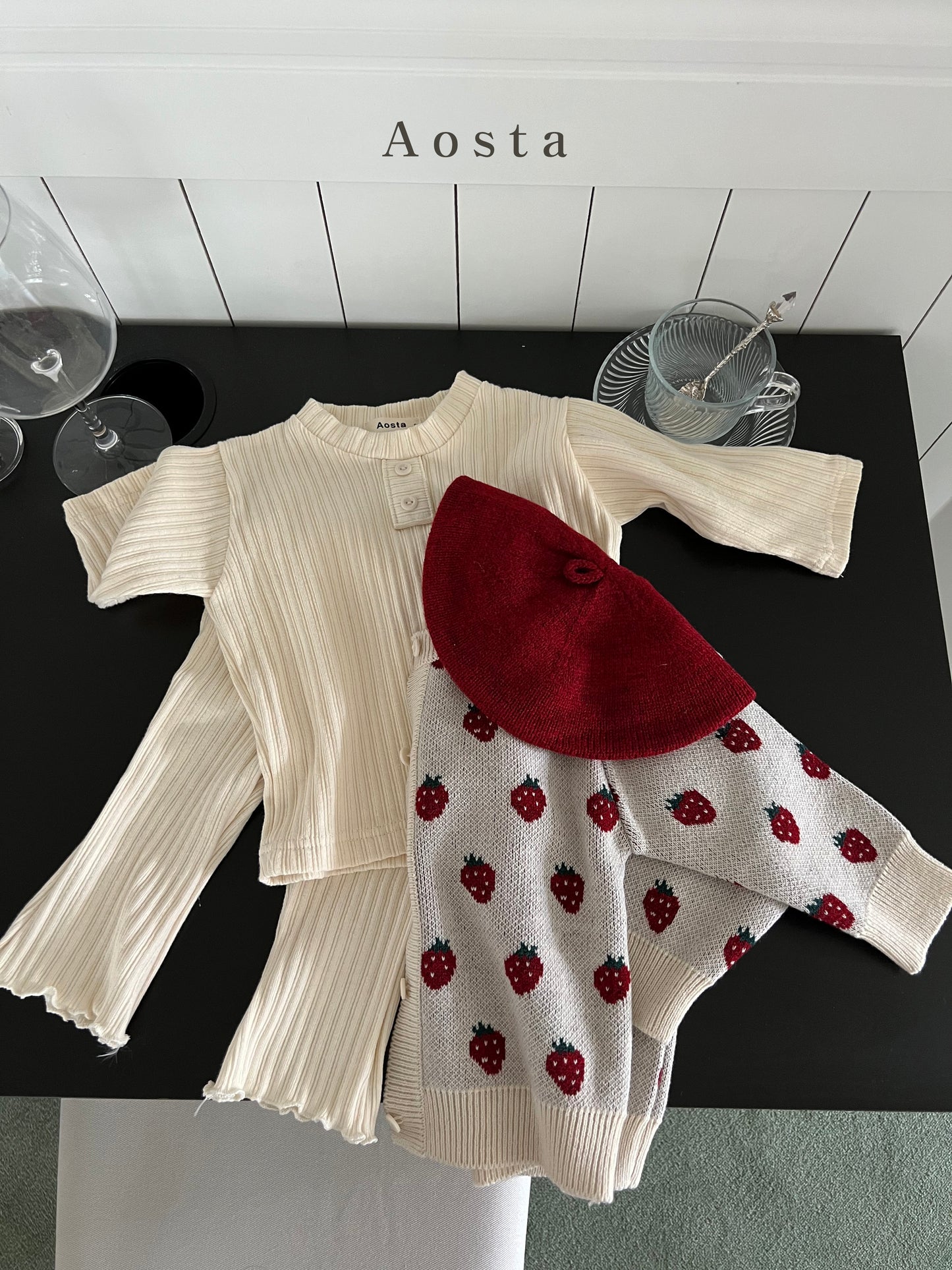 (2-3Y) Aosta Strawberry Cardigan