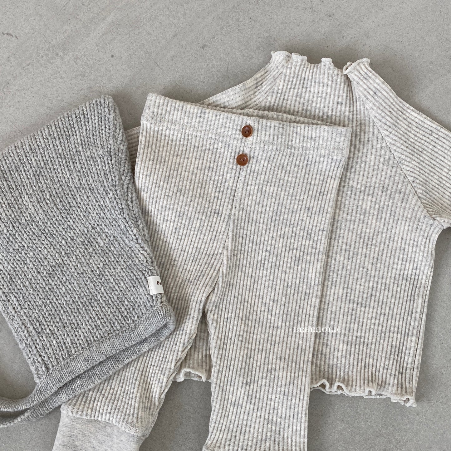 (3-18m) Bebeholic Waffle Knit Set