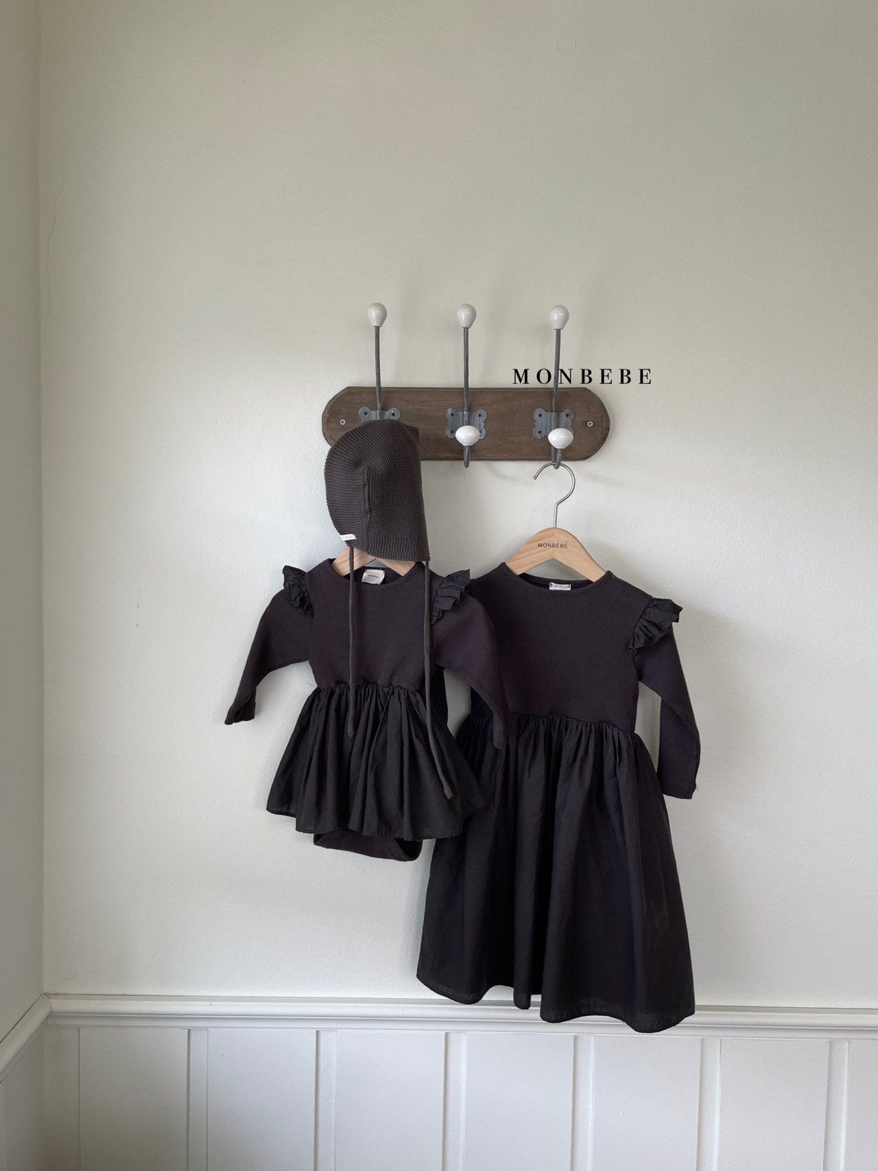 Monbebe Frill Rib Dress