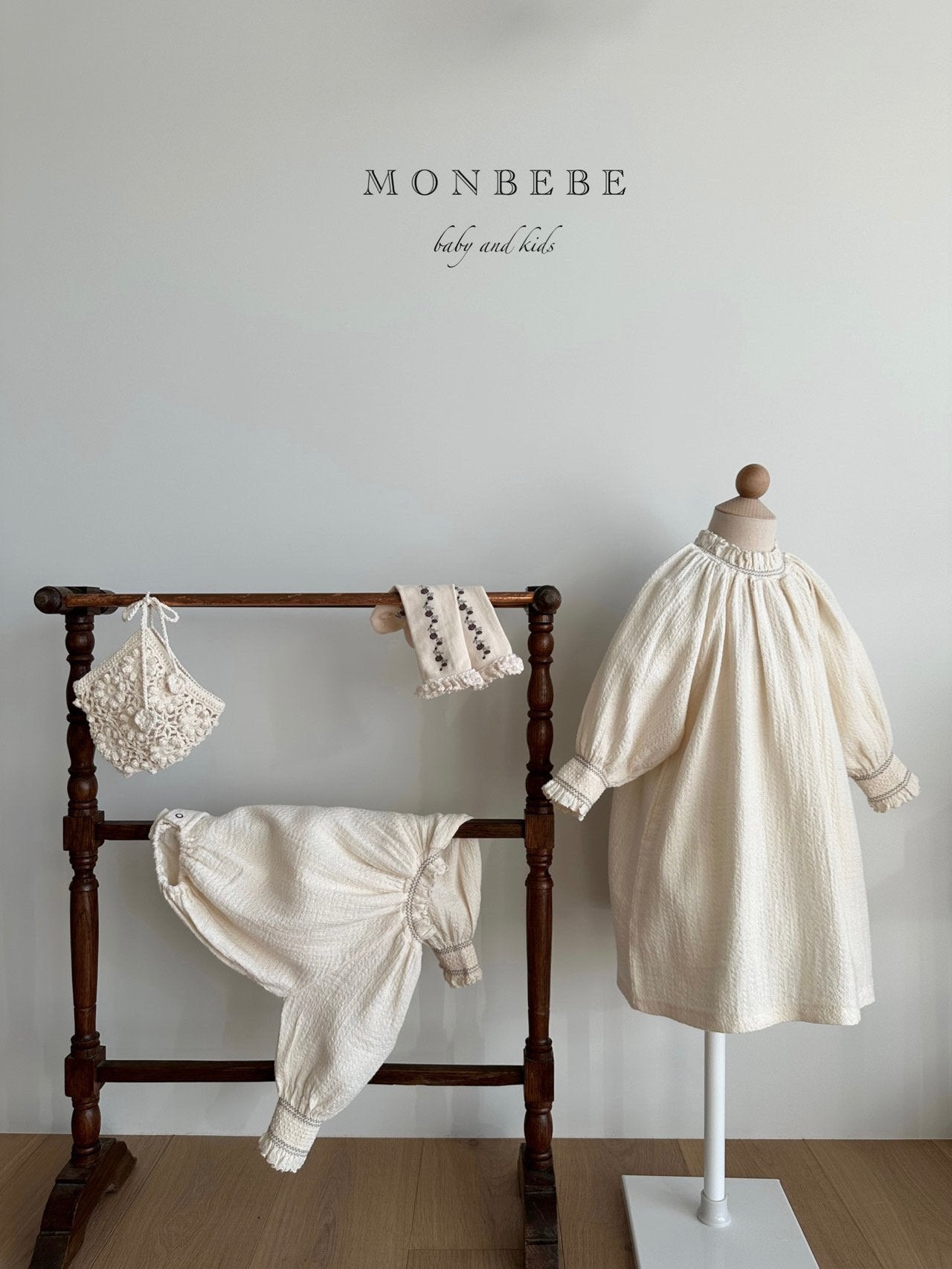 (3-4Y) Cream Smocked Dress