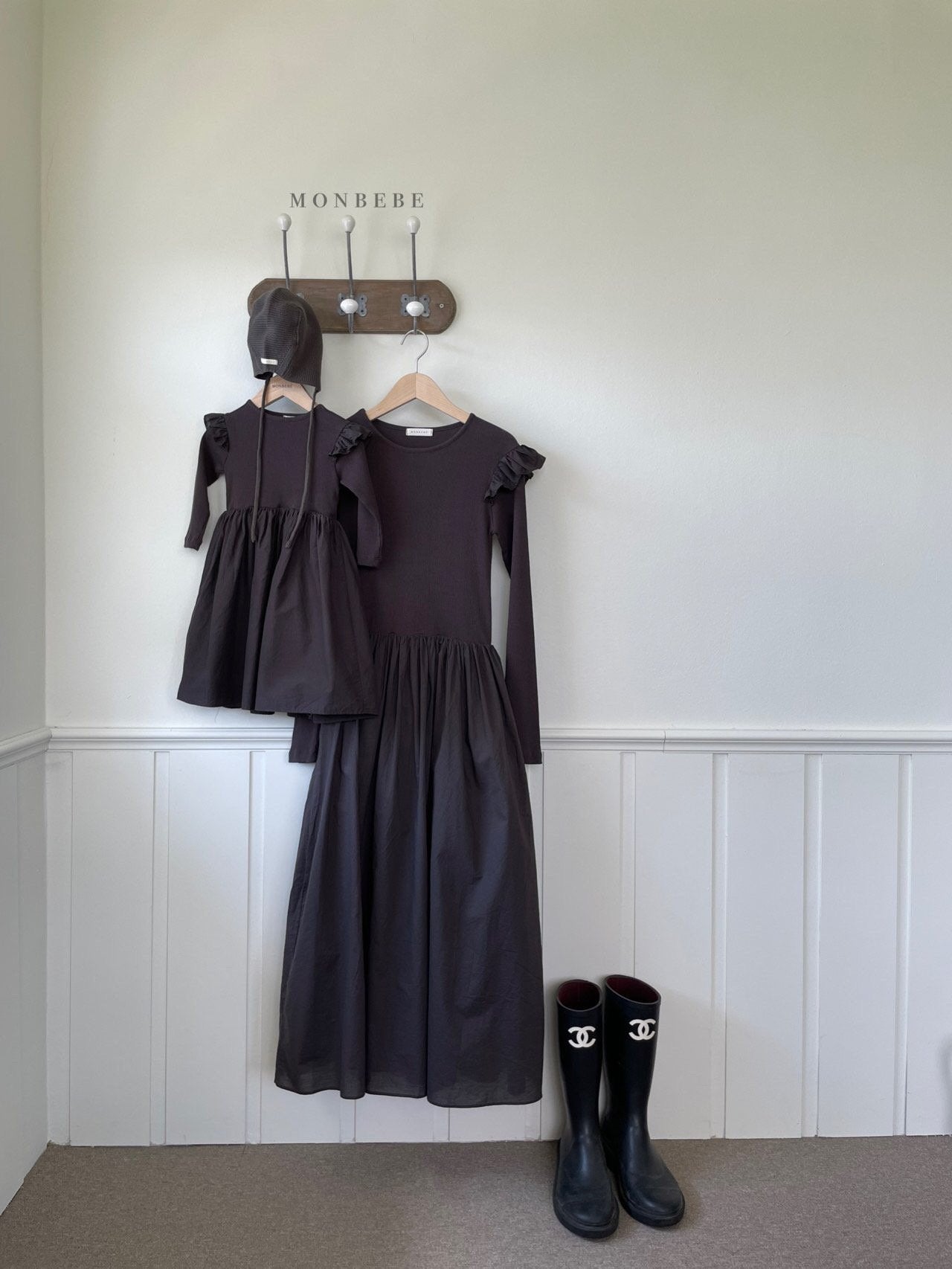Monbebe Frill Rib Dress