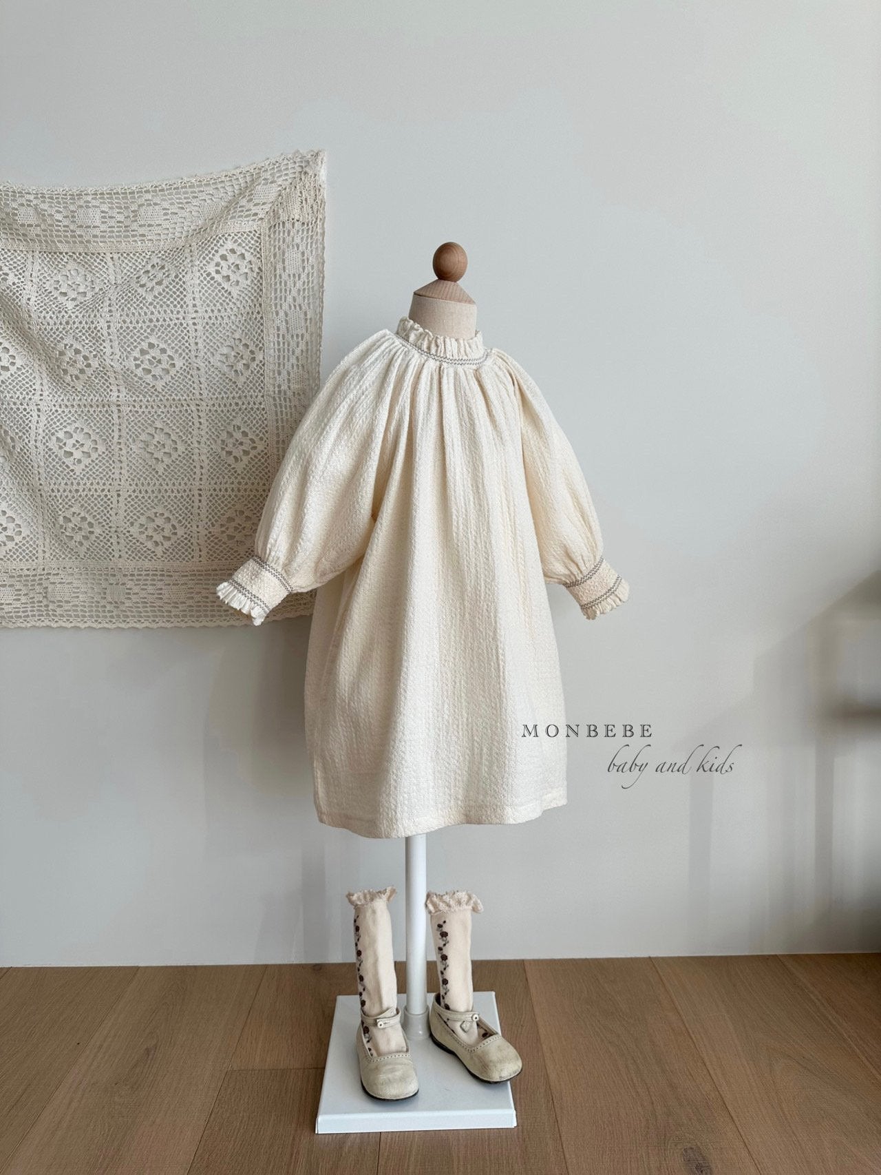 (3-4Y) Cream Smocked Dress